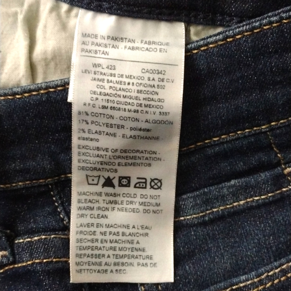 Women's Signature Levi Strauss Jeans Modern Slim Size 10S - Picture 9 of 9